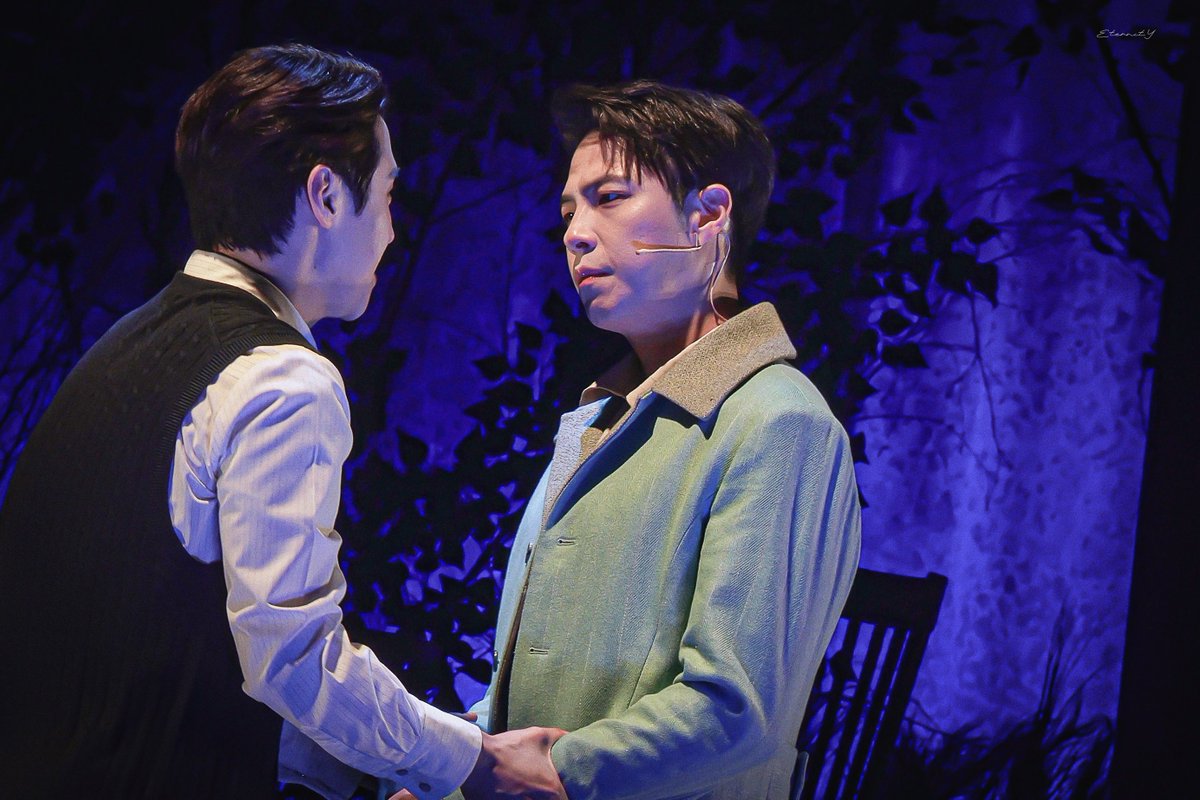 duddnjsmnt's tweet photo. 250325 모리스
스페셜 커튼콜 : 우린 ���라

클라이브 役 | #박정원
리슬리 役 | #박주혁

나는 너와 같아, 평범한 사람 https://t.co/5bq8oq5DpX