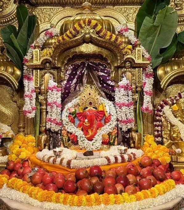 कमजोर बदला लेते है, मजबूत माफ़ करते है, समझदार नजर अंदाज करते है।

‼️जय श्री सिद्धि विनायक‼️