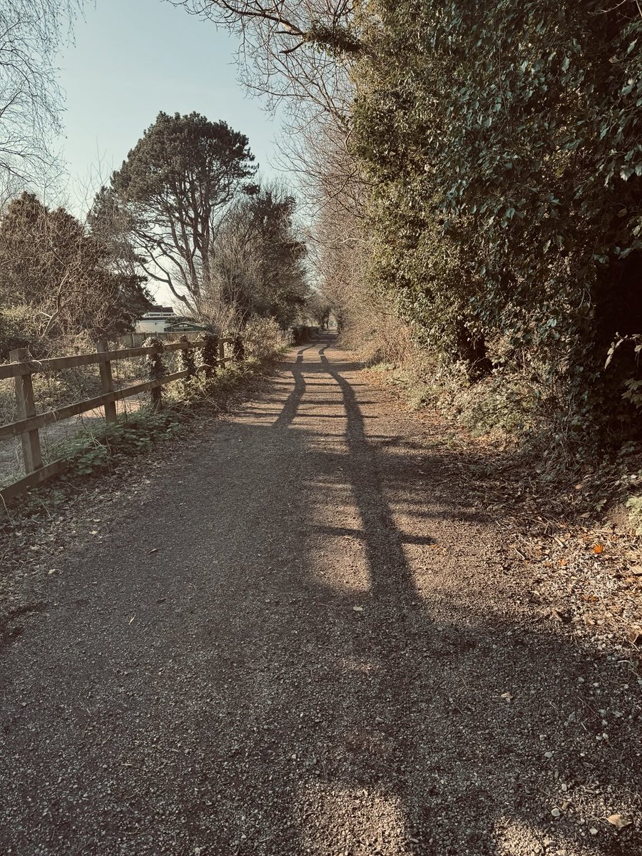 _MikeMcCartney_'s tweet photo. Quiet….on a #WirralWay Day yestas https://t.co/KcGXR24cuj