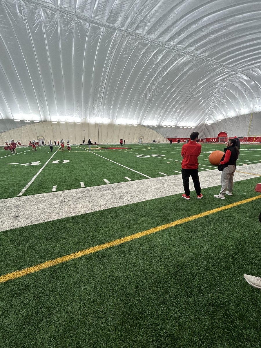 Jackson_connor1's tweet image. Thank you @CoachNiekamp for the practice invite. Also thank you to @CoachTurnerISU for a great time at ISU!
@CatsCoachRiley