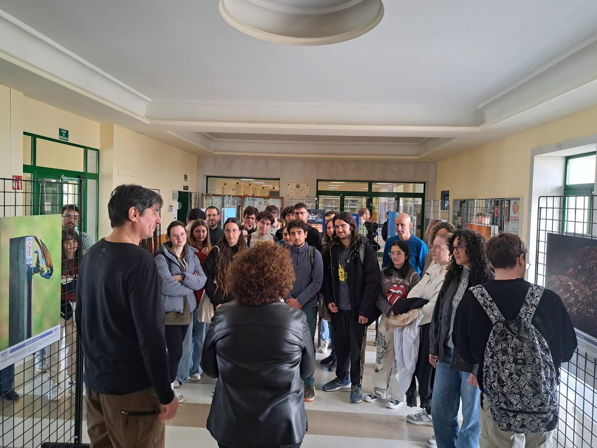 Facultad de Ciencias - UCO (@fac_cienciasuco) on Twitter photo 🗣️Inauguración de la exposición fotográfica 📷: “Aves del mundo. Una mirada a la Estación de Campo Román Pérez” por Tomáš Grim.
Nuestra decana <a href="/mpazuco2013/">Maria Paz Aguilar</a> nos ha acompañado en el acto inagural.
#CienciasUCO50 🗣️Inauguración de la exposición fotográfica 📷: “Aves del mundo. Una mirada a la Estación de Campo Román Pérez” por Tomáš Grim.
Nuestra decana <a href="/mpazuco2013/">Maria Paz Aguilar</a> nos ha acompañado en el acto inagural.
#CienciasUCO50
