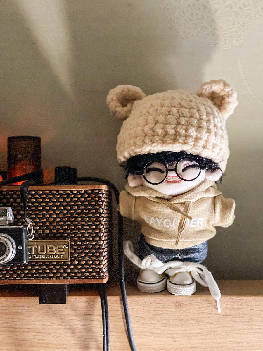 moolparan_308's tweet photo. 맨 왼쪽 호러버전조명(?)마저도 귀엽고 사랑스러운 울 태형이- 잃어버린 옷이랑 악세사리들 다음번 공구 때 다 새로 사야하는데 왜인지 막상 사면 어디에서인가 줄줄 나올 것 같기도 하고요;
그나저나 벌크업 태형이와의 온도차 무엇!
*헤르츠 님! 모자 완전 예뻐요!! ♡.♡ 아주 그냥 찰떡!!이에요! https://t.co/6ut90hPf4L