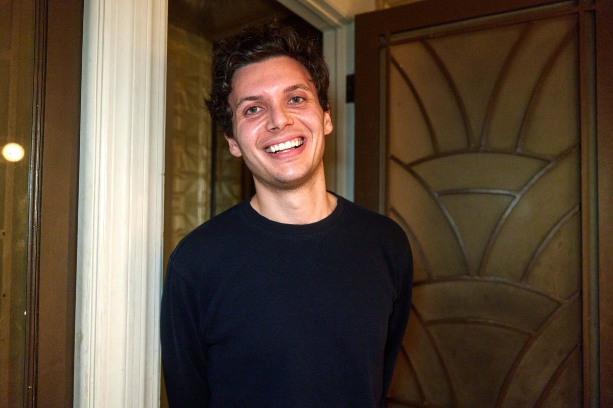 BellHouseNY's tweet photo. JUST ANNOUNCED! Hot Gossip Comedy with @jon_vanhalem on Sunday, April 27th!

Jonathan van Halem (@ClickHole) pauses his perpetual gab sesh to host an evening of stand-up comedy! Featuring Cat Cohen, @jaboukie, @hotelartthief &amp; More!

Tickets on sale now: https://t.co/CE6rpBa8te https://t.co/RTIk8gLEmV