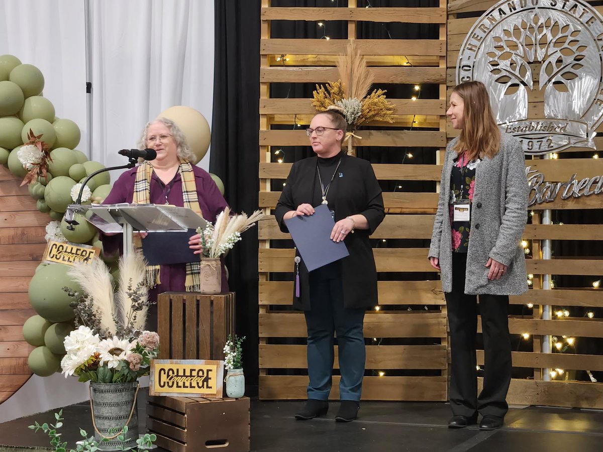 PHSC_AFC's tweet photo. Last month, PHSC celebrated our All College Day. This is when we come together for professional development. AFC PHSC Chapter had the chance to present some amazing awards to our campus community! @myafchome @PHSCedu #afcleadership https://t.co/cPndZdgLh6