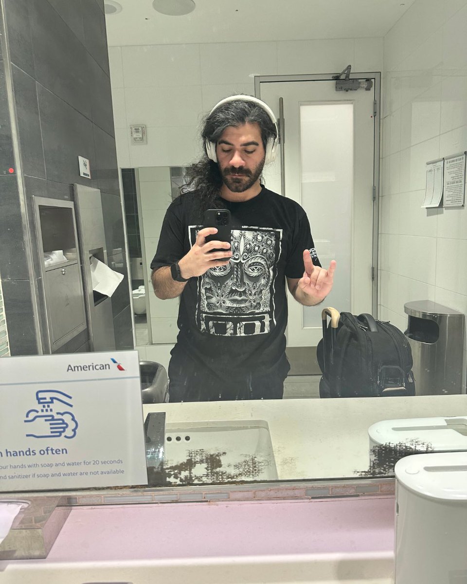 Nox Vahn 🌘 tweet media