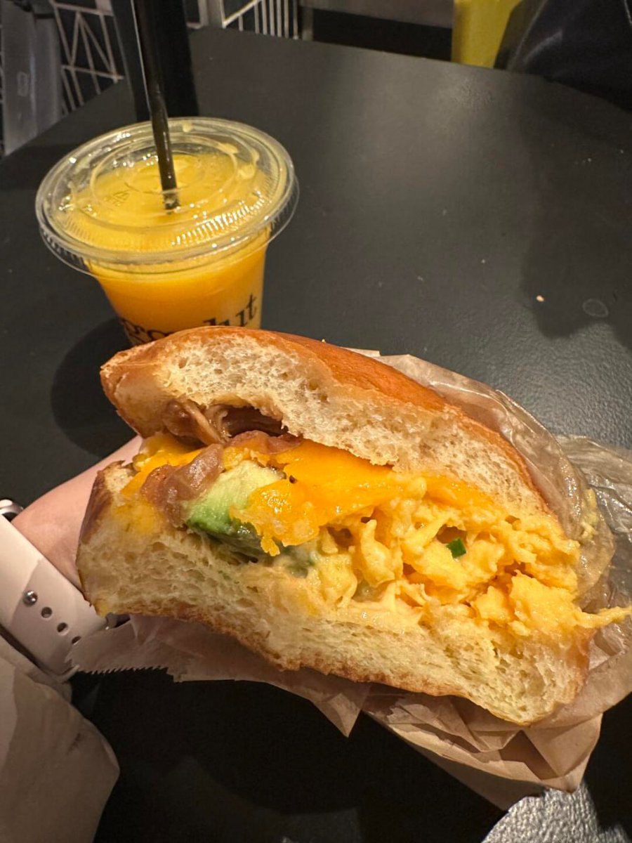 Today's lunch!!
#UnitedStates #burger #lunch #NewYork