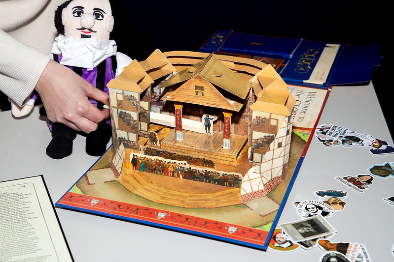 CFMHampshire's tweet photo. Last month I had the privilege of giving a talk on "Shakespeare &amp; the Stars" for @fsu_englishdept &amp; FSU Festival of the Creative Arts at the Challenger Learning Center. Thanks Bob Howard @reptilelingerie for the photos, especially my new Globe pop-up book! #shakespeare #STEAM https://t.co/b7tTlDvKKQ