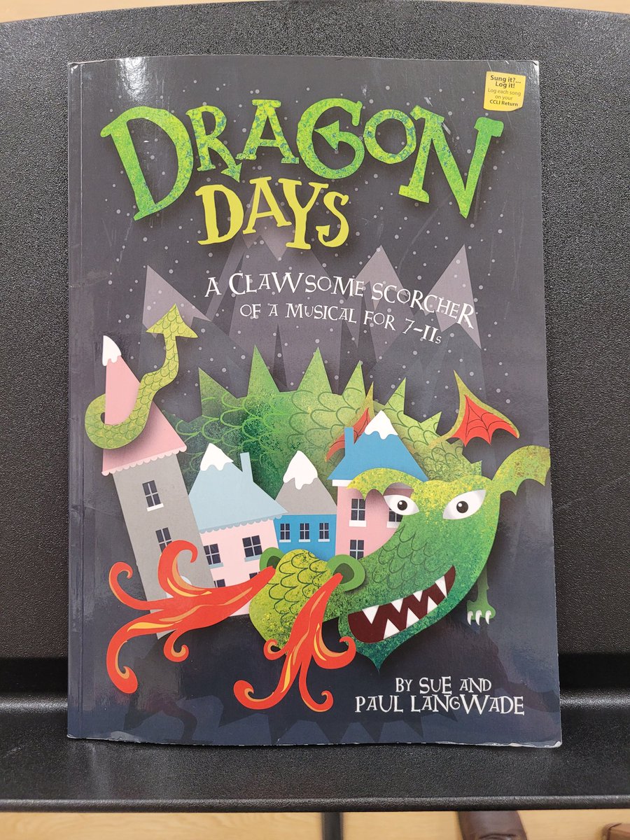 After a busy few weeks, the stage is set for Dragon Days at @SuttonHighGirls! It is always such a joy to work with this school, and Year 4 have worked so hard to bring this story to life - can't wait to watch you shine!

#school #production #theatre #drama #performance #children