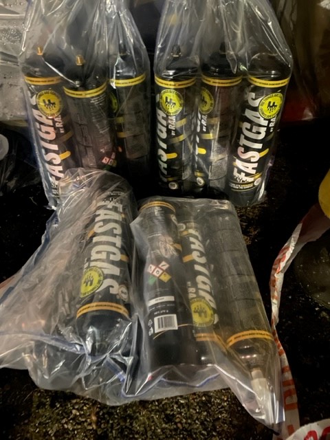 MPSWelling's tweet image. 🚔No Laughing Matter😆🎈
A busy weekend saw numerous stop &amp;amp; searches with multiple nitrous oxide canisters seized &amp;amp; penalty notices issued. We also seized a vehicle under S59 Police Reform Act 2002 for being driven in an anti-social manner due to already receiving a warning🚨