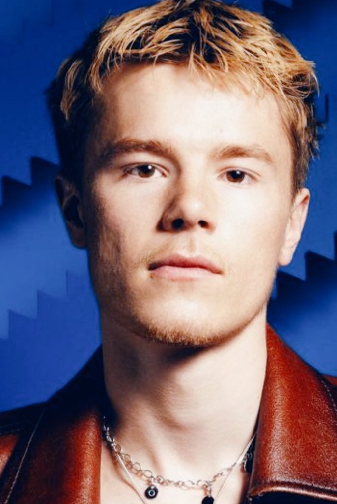 NiciS79's tweet photo. Who allowed him to be this handsome??
#EdvinRyding #toohot #boytoman https://t.co/z7MMx1mF6z