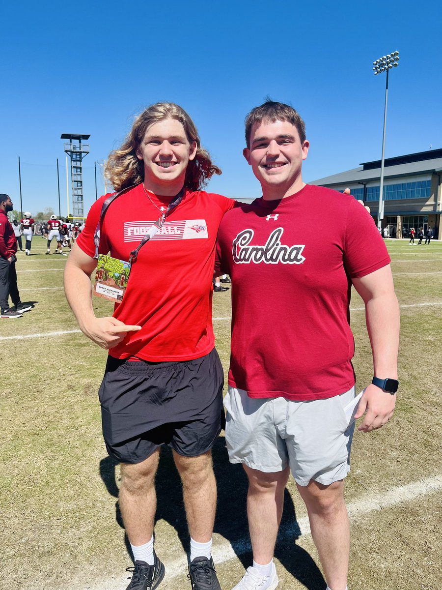 Awesome morning <a href="/GamecockFB/">South Carolina Football</a> spring practice! Huge thanks to <a href="/CoachSBeamer/">Shane Beamer</a>, <a href="/CoachClaytonW/">Clayton White</a>, <a href="/Coach_TMoney/">Trey Money</a>, <a href="/CoachSElliott/">Shawn Elliott USC</a>, <a href="/dru_lindler/">Dru Lindler</a> for your incredible hospitality and conversations. Fun seeing <a href="/HammondFootball/">Hammond Football</a> greats <a href="/bradleydunn24/">Bradley Dunn</a> and Boogie Huntley too.
