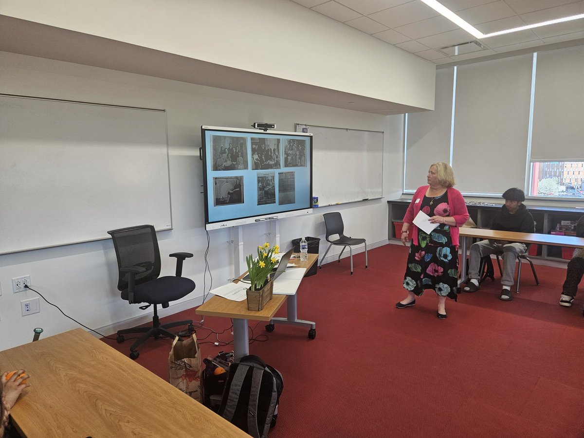 mhlibrary tweet media