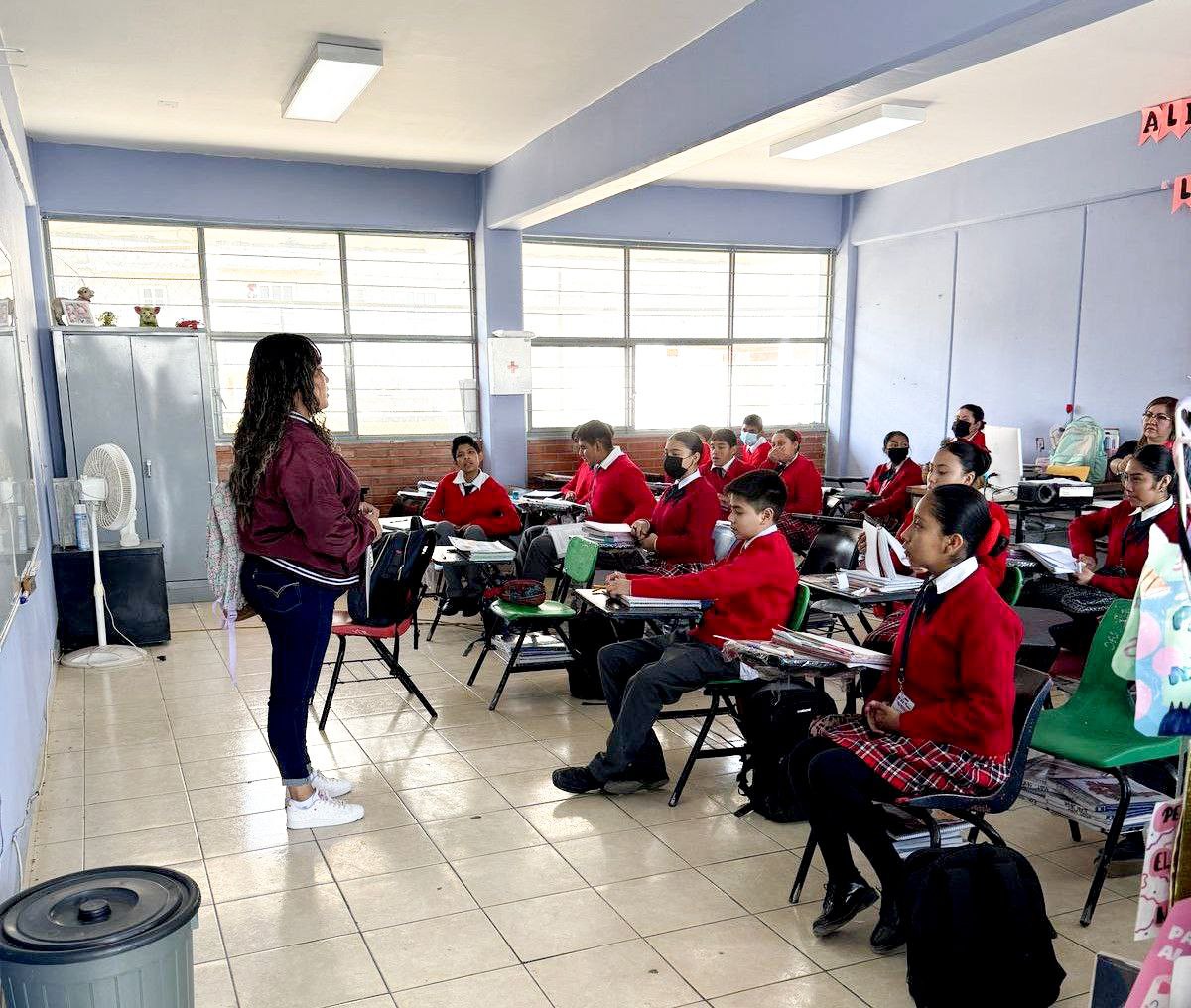 ConalepLRLP's tweet photo. Conalep Los Reyes La Paz fue a promocionar sus carreras técnicas en secundarias, brindando información para ayudar a los estudiantes a elegir su futuro profesional.
#ApasionadamenteCONALEP https://t.co/2yqr4o1XMf