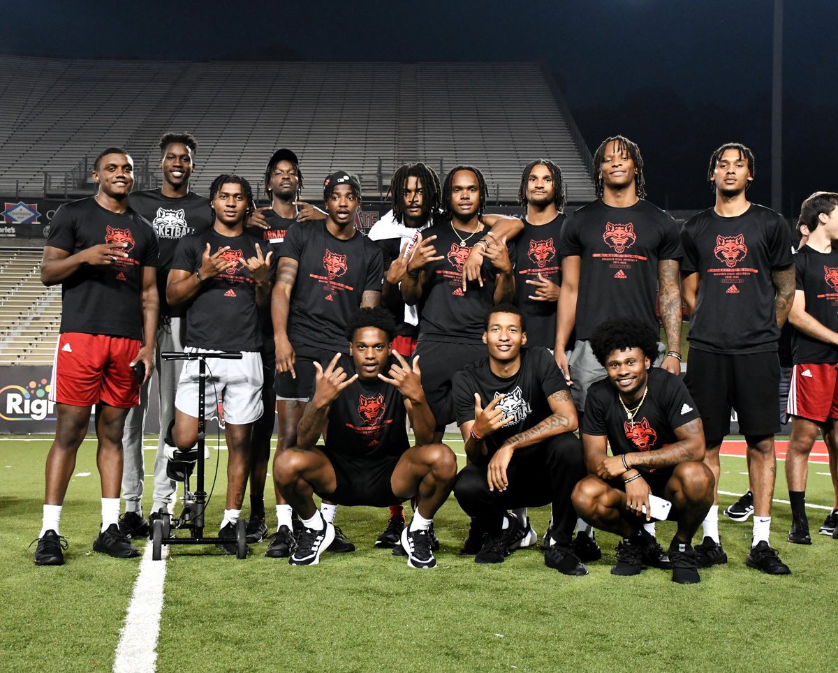 IzaiyahN's tweet image. #Year3