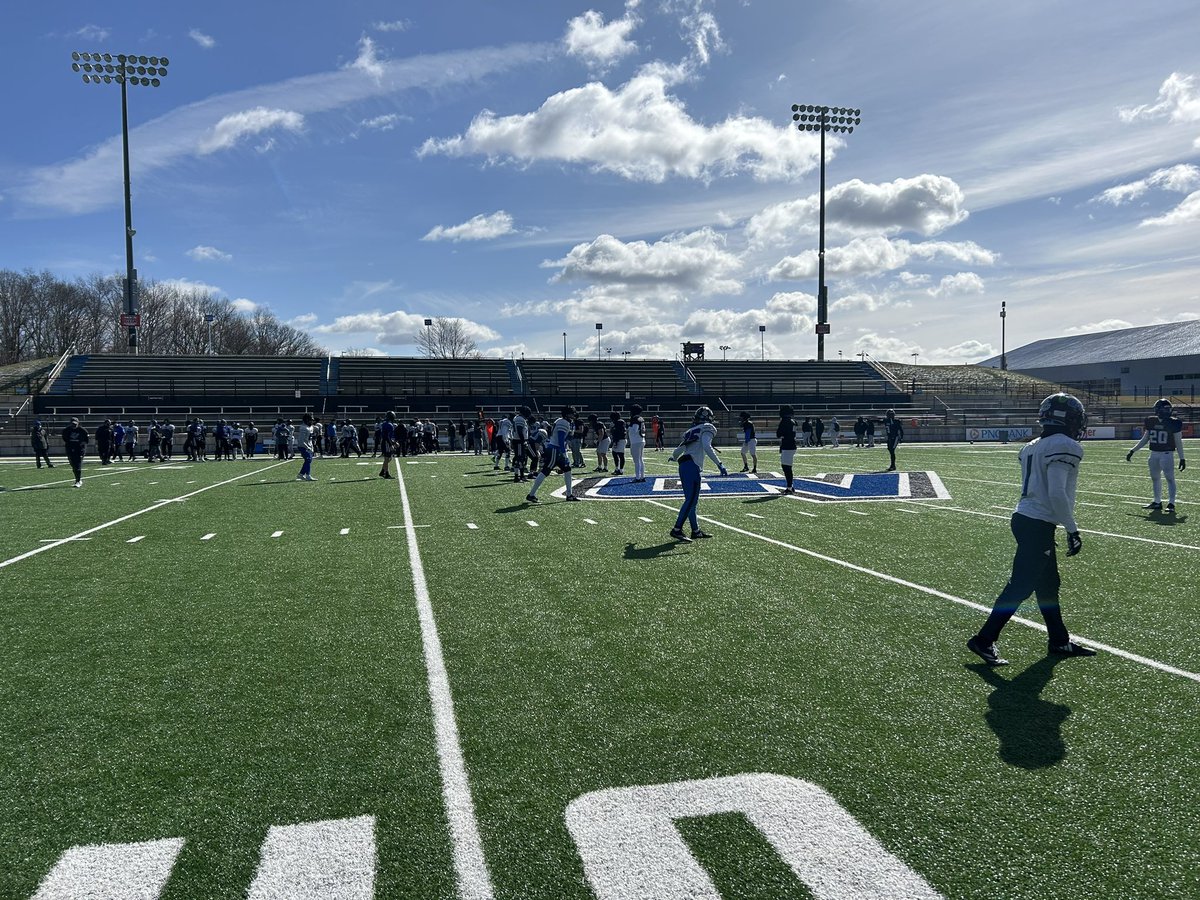 GVSU Football tweet media