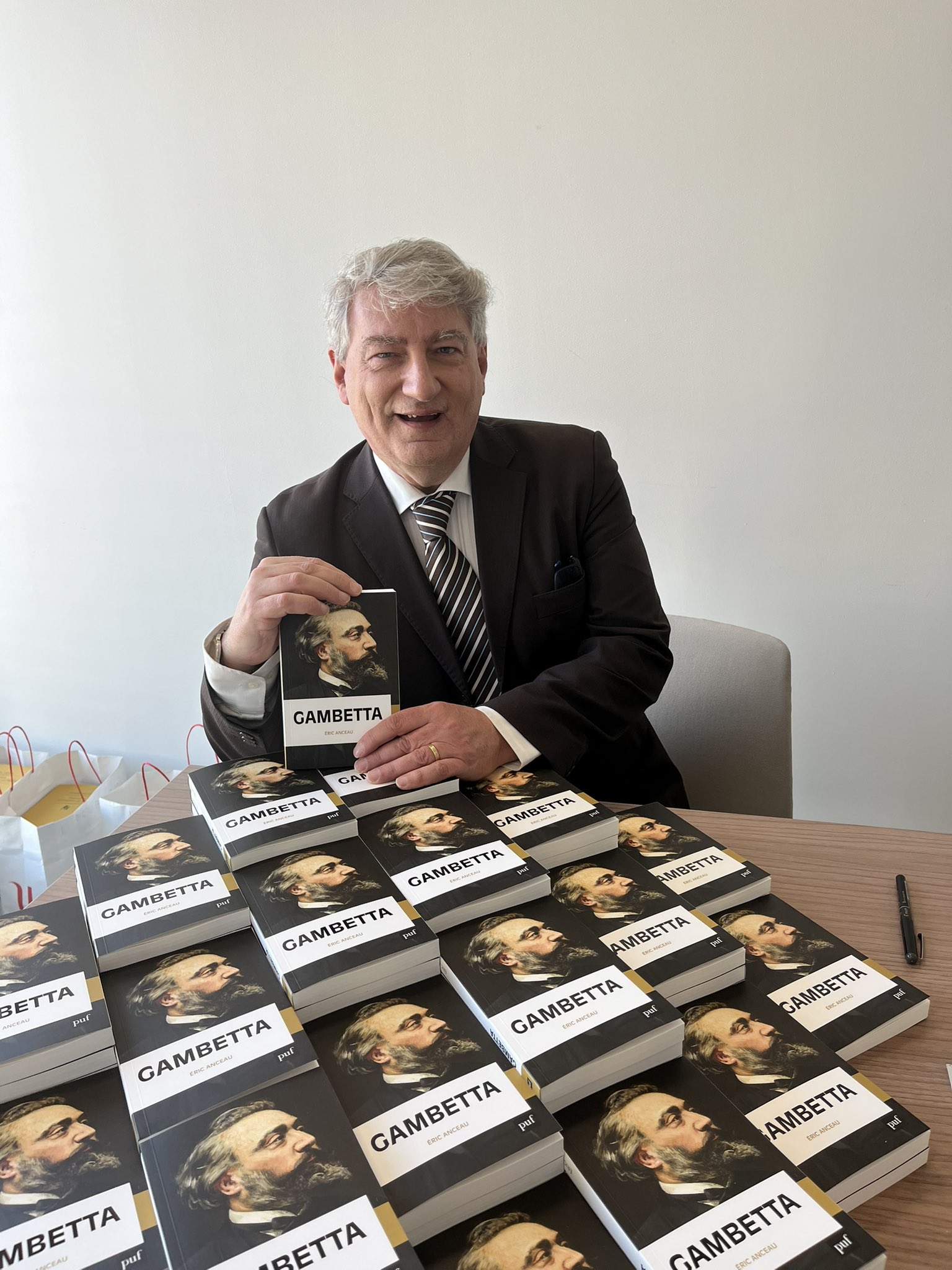 Eric Anceau on X: "Gambetta, fondateur de la République est né ! @editions_PUF Le service de presse va partir. Le livre sera dans 12 jours en librairie (avant sur internet) et rejoindra