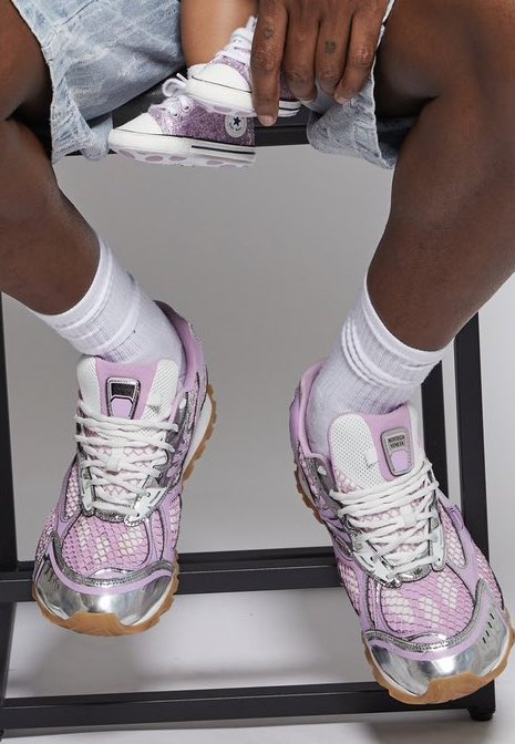 SMIRK she/her tweet media