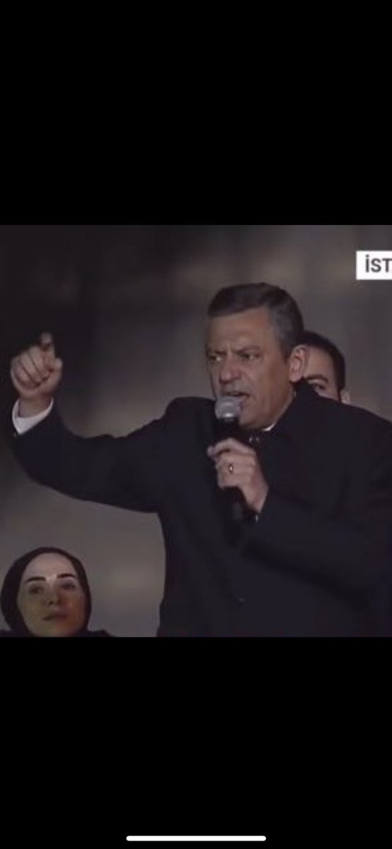 Özgür Özel’e paçavralara selam göndermenin ve Mansur Yavaş ‘ı yok saymasının sıçıp sıvamak olduğunu açıklamaya çalıştığım evren #ÖzgürÖzelistifa