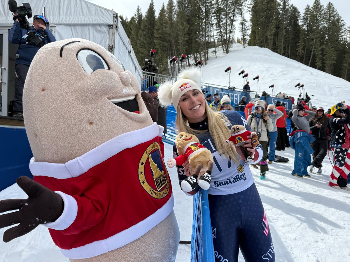 Idaho® Potatoes (@idahopotato) on Twitter photo Spuddy Buddy and a skiing legend in one frame! Huge congratulations to <a href="/lindseyvonn/">lindsey vonn</a> on her incredible performance at the Audi FIS Ski World Cup Finals! Idaho® Potatoes are always here to fuel champions! #SunValleyStoke #FISWorldCup #IdahoPotatoes #SunValley #StifelSunValleyFinals Spuddy Buddy and a skiing legend in one frame! Huge congratulations to <a href="/lindseyvonn/">lindsey vonn</a> on her incredible performance at the Audi FIS Ski World Cup Finals! Idaho® Potatoes are always here to fuel champions! #SunValleyStoke #FISWorldCup #IdahoPotatoes #SunValley #StifelSunValleyFinals