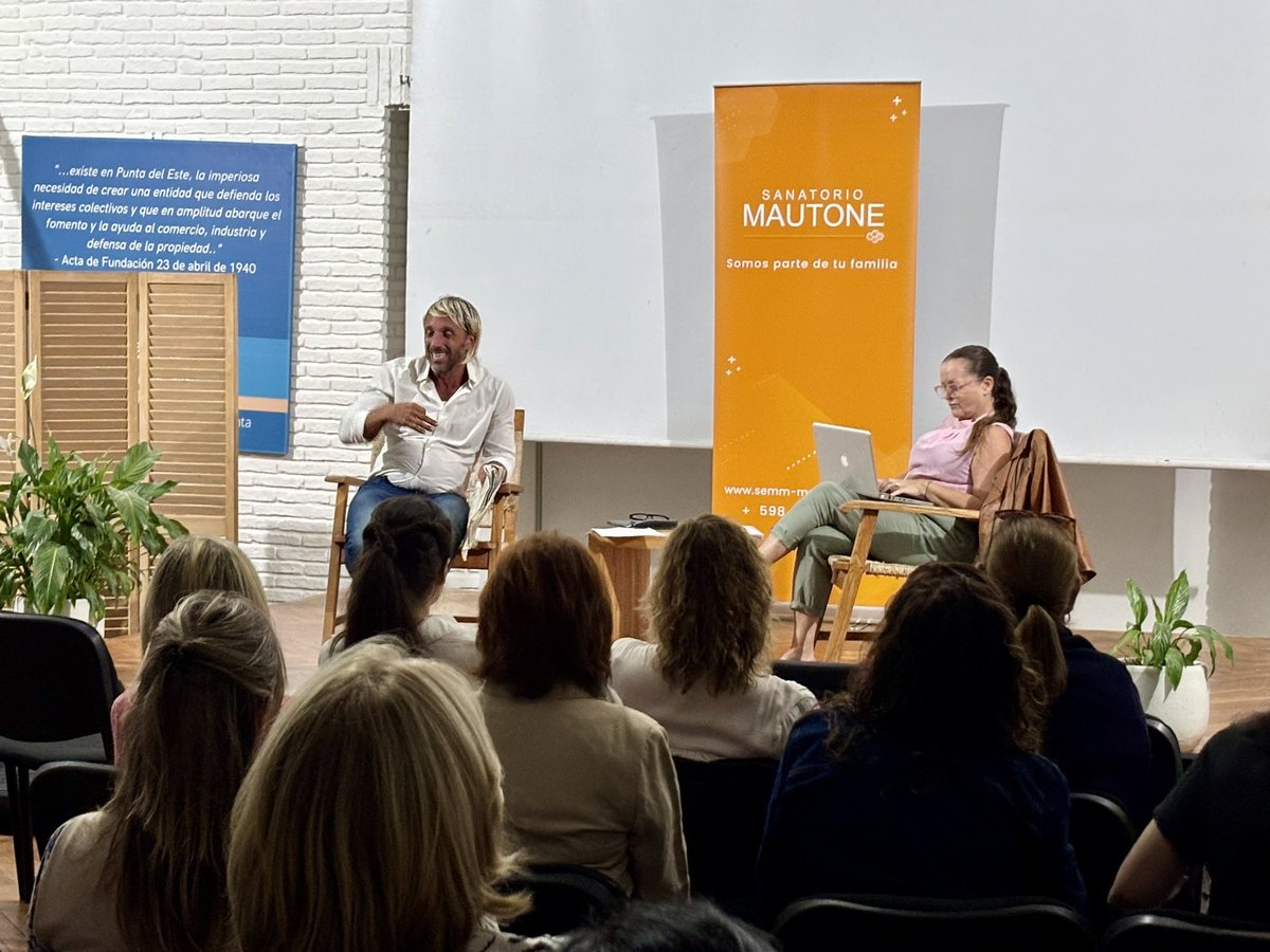 Esta noche,  <a href="/SEMMMautone/">Sanatorio Mautone</a> agasaja a funcionarias y clientas con una divertida obra de Sebastián Slepovich y Patricia Álvarez en la <a href="/ligapunta/">Liga de Punta del Este</a>
