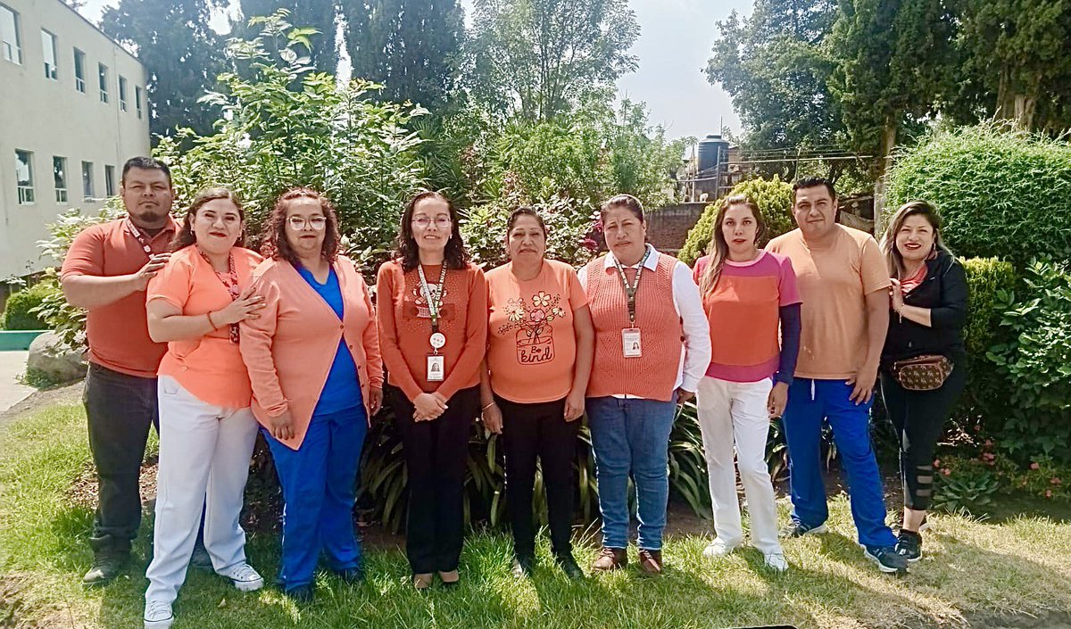 IMSSedomexote's tweet photo. 🧡 Personal de #IMSSEdomexOriente porta una prenda naranja por un "México justo, igualitario y libre de violencias". #MéxicoJustoIgualitario.
#EsTiempoDeMujeres https://t.co/Manxhgr6GV