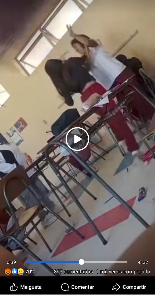 ⛑️ Estoy con mucho dolor.  Un Docente (si es que se le puede llamar así) en sus redes sociales escribió mensajes de ODIO para niños AUTISTAS y TDAH, por otro lado el día de hoy una menor de edad en presencia de una DOCENTE golpea a una estudiante Autista. ¿HASTA CUÁNDO NUESTROS