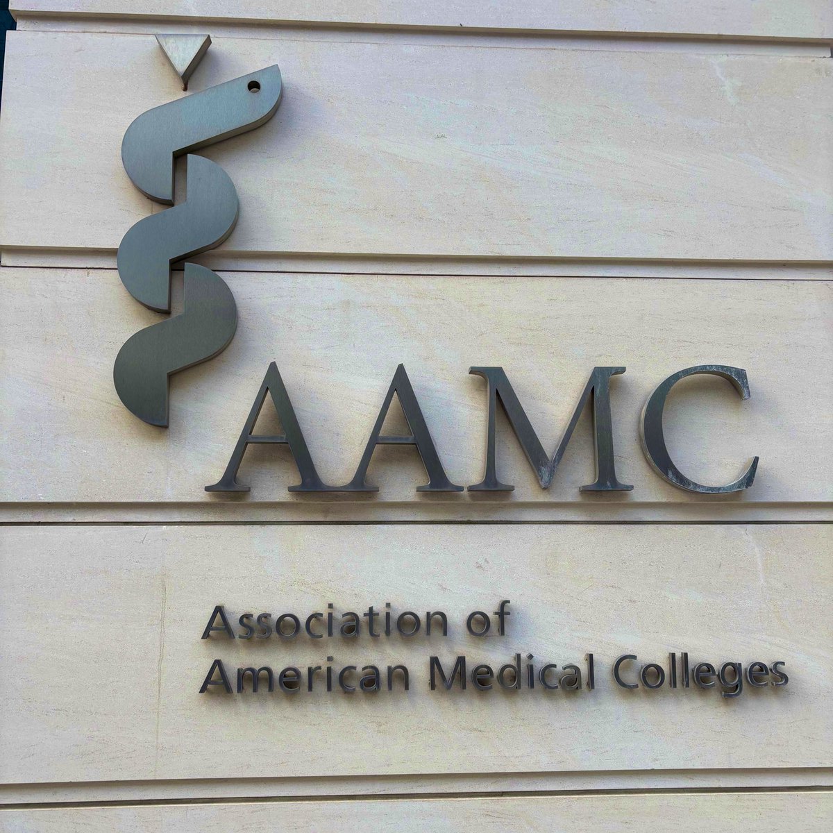 MKleinMD's tweet photo. Grateful to be in one of my favorite cities learning about about one of my favorite topics at the @AAMCtoday Careers in Medicine workshop https://t.co/na7U39yBdP
