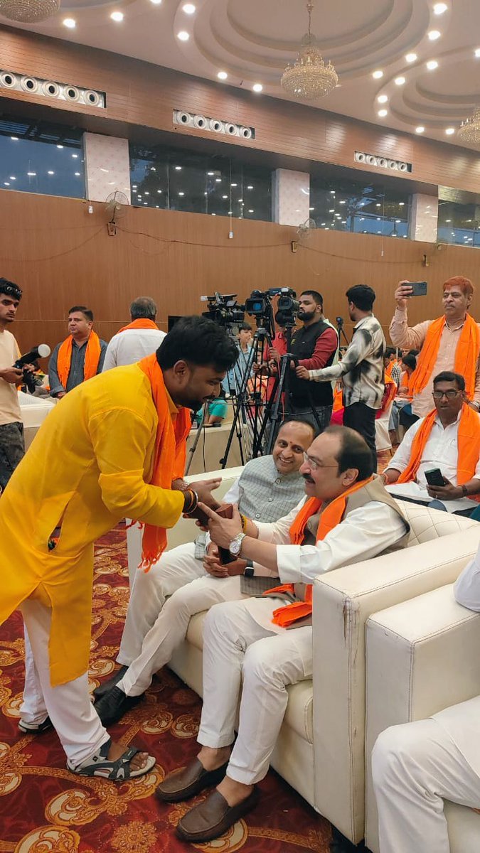 aaaanshu's tweet photo. @_vivekthakur #BiharDiwas #palacegroundbangalore https://t.co/yc0eSZzYTd