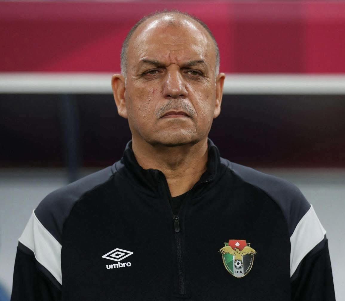 صارلي ست شهور أدعو الاتحاد العراقي 
لكرة القدم استدعاء الكابتن عدنان حمد 
لتدريب المنتخب ، الآن تم رسميا اقالة 
المدرب كاساس وجاء وقته لإثبات كفاءته .

دعوة للجميع المطالبة باستدعائه