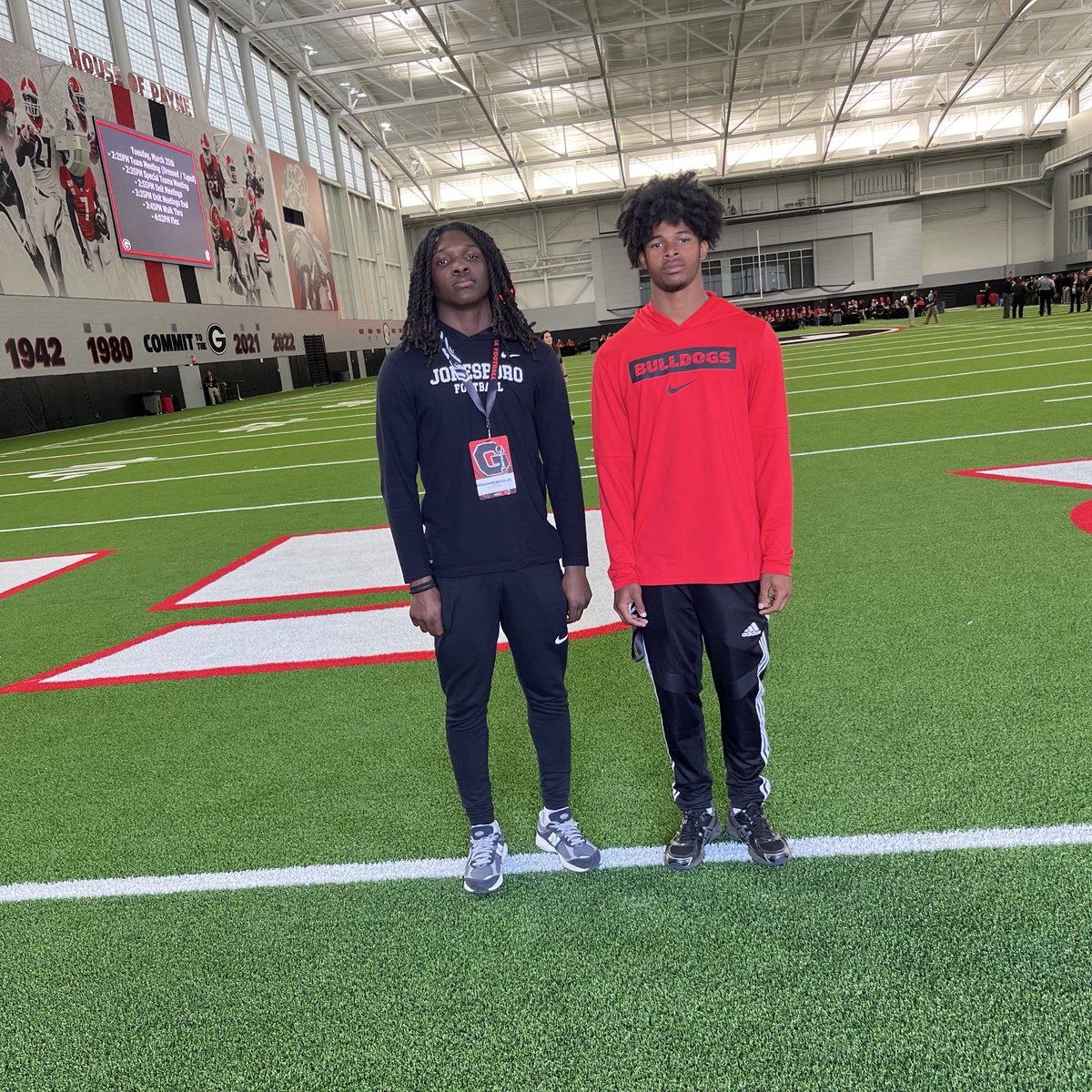 CARDINALS SPOTTED‼️
#JonesboroU🧬

📍UNIVERSITY OF GEORGIA

2027 WR/QB Benjamin Boyd
<a href="/BenjaminMyles16/">Benjamin Boyd</a> 🎥 hudl.com/v/2QderP

2026 4⭐️ ATH/DB Jontavius Wyman
<a href="/JontaviusW23/">Jontavius Wyman</a> 🎥 hudl.com/v/2Q4d5r

<a href="/CoachDee_UGA/">Donte Williams</a> <a href="/Coach_TRob/">Travaris Robinson</a>
<a href="/price_petagna/">Price Petagna</a> <a href="/coachDMetcalf/">David Metcalf</a>