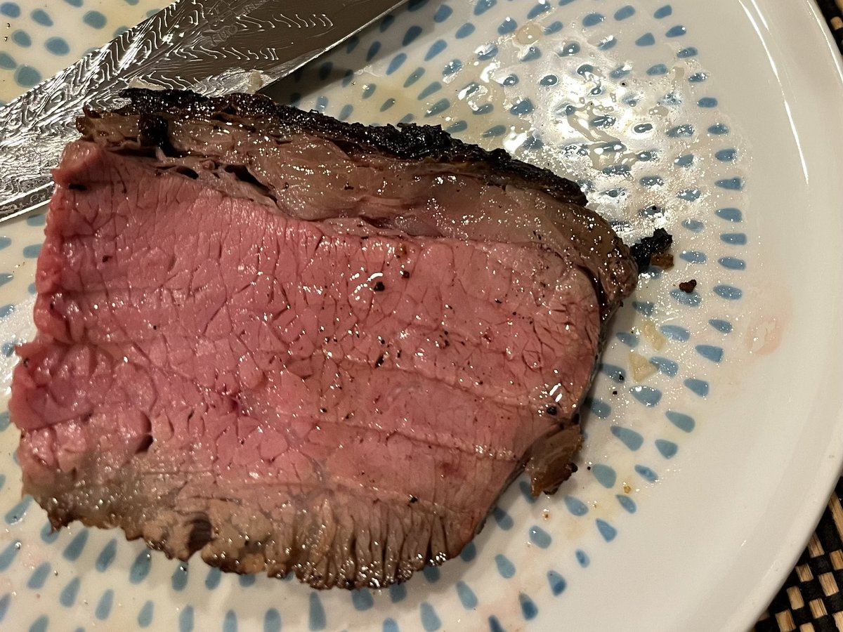 Heineken Tom (@theheinekentom) on Twitter photo Tri-tip roast… maybe let it rest longer?
Hot sear, followed by low and slow. Marinated for 24 hours. Tri-tip roast… maybe let it rest longer?
Hot sear, followed by low and slow. Marinated for 24 hours.