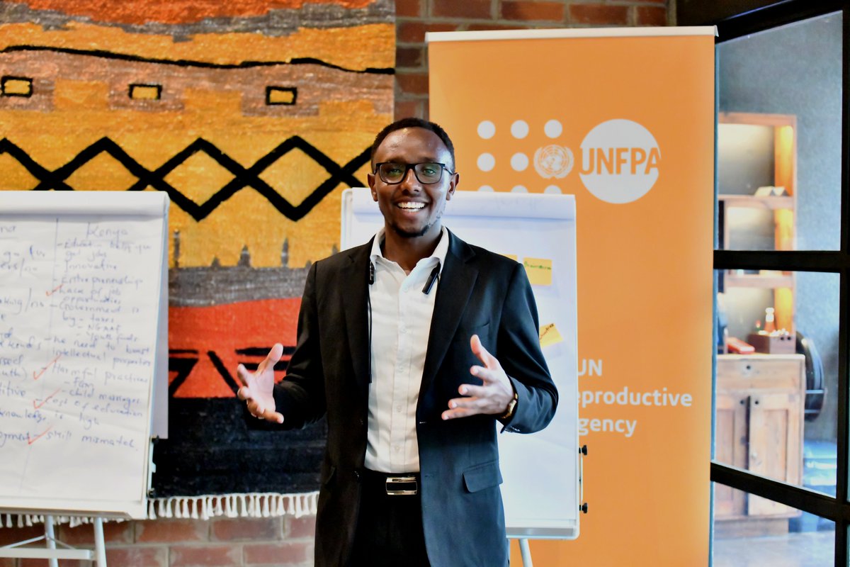 The delegation engaged in a brainstorming session with <a href="/PanelUnfpa/">UNFPA Youth Advisory Panel</a> and <a href="/Icpd25YouthKE/">ICPD25-YCoalitionKE</a>, exchanging insights on innovation for social impact.

The discussion highlighted shared challenges in SRHR and Youth in both 🇰🇪 and 🇨🇳, exploring solutions and potential areas of collaboration.