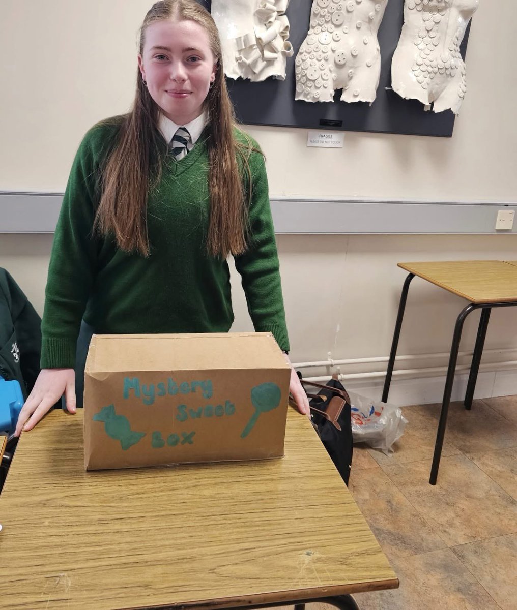 DCF_Belfast's tweet photo. Our Trocaire fundraising is well underway this Lenten season. Today, 11E organised a hugely successful ‘Market Morning’ including; a bun sale, balloon popping, fair ground games, mystery sweet box, bracelet making and so much more! Year 14 also enjoyed a lovely coffee morning. https://t.co/s20pEU5Dnp