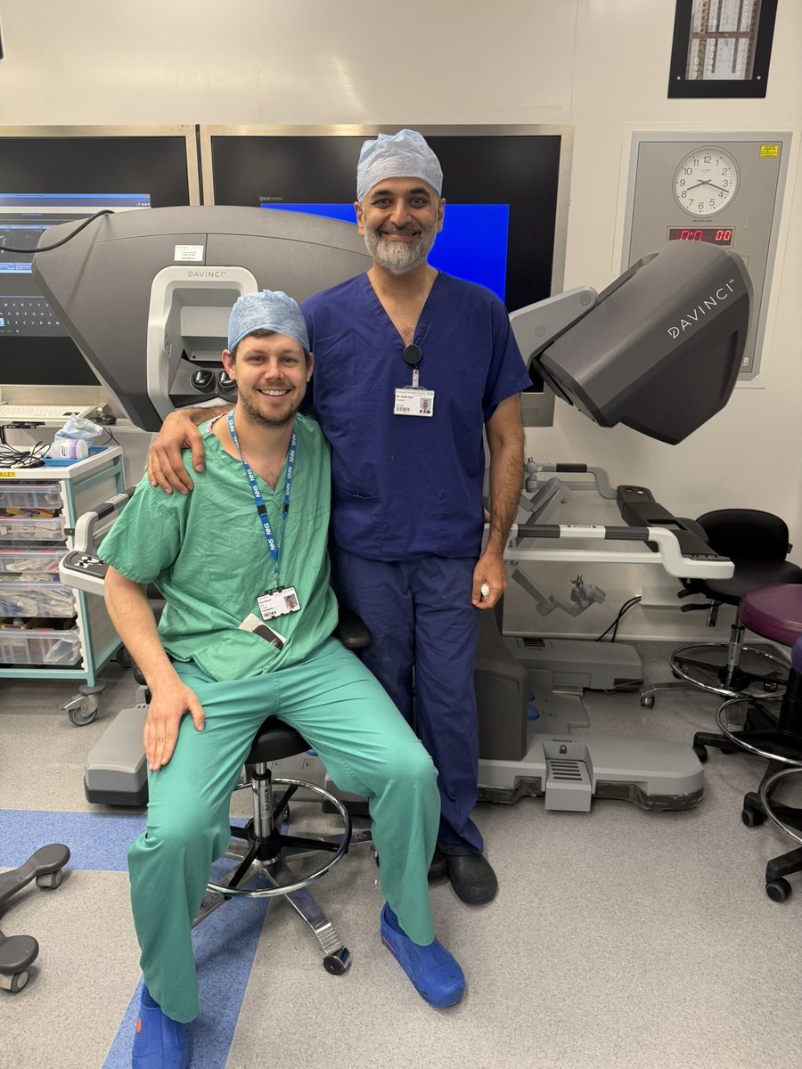 HARQazi's tweet photo. Many congratulations @NickSimson1 for doing your second very successful independent robotic radical prostatectomy! Delighted that you were able to achieve your target of doing independent, skin to skin robotic prostatectomy in your ST7 year. Best of luck in your journey ahead! https://t.co/fAc1IBxPgQ