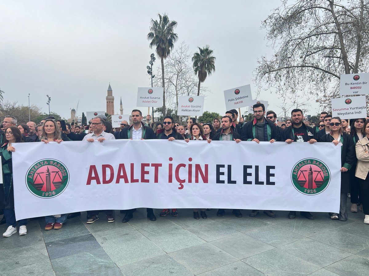 Bu kentin bir Barosu var! 

Antalya Barosu. 25.03.2025