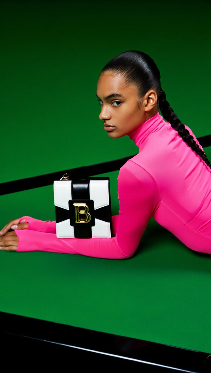 serval75's tweet image. @reveimage è assolutamente incredibile! #ReveImage