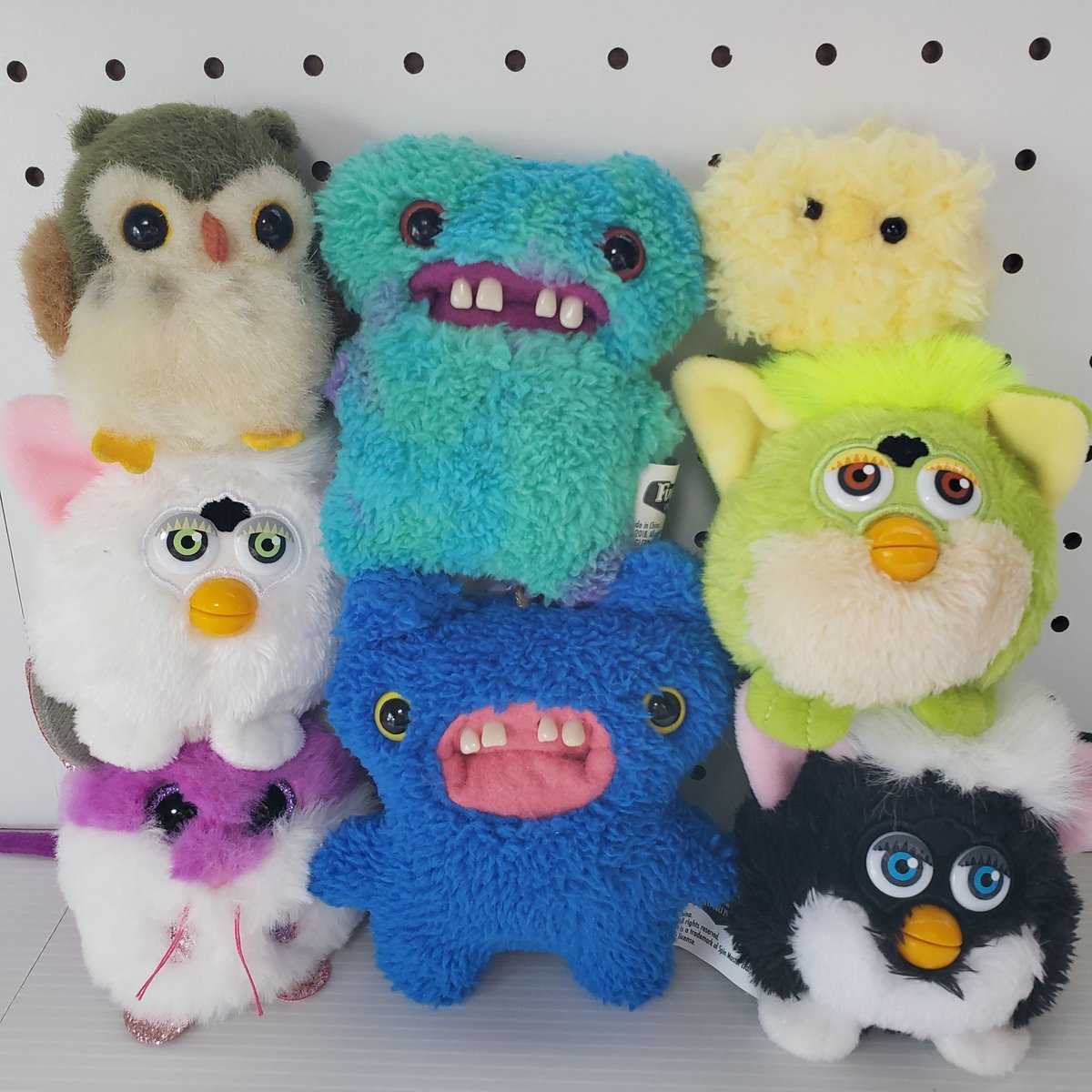 WANIUO's tweet photo. #ファグラー&amp; #ファービー。

#レトロファービー #フクロウのぬいぐるみ #furby #fuggler #typuffies https://t.co/1bSFBtglR1