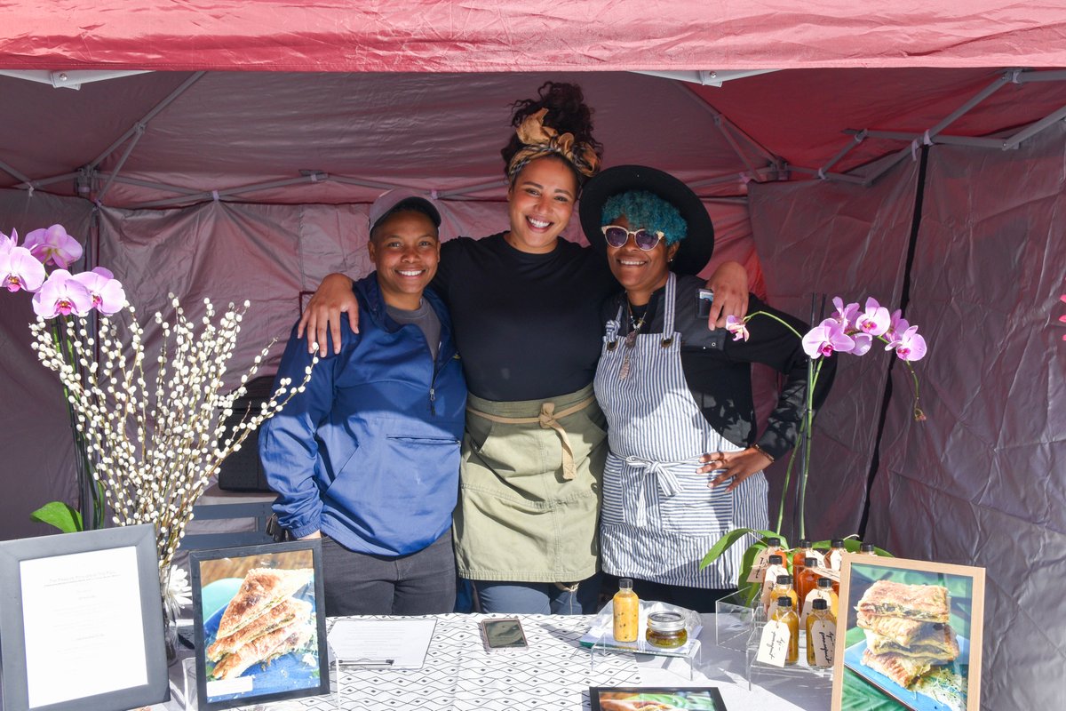AlexisButters's tweet photo. Celebrate Your Local Black Women Makers!💫 - https://t.co/eIrgnJeDvk https://t.co/VyhlyGYvvW