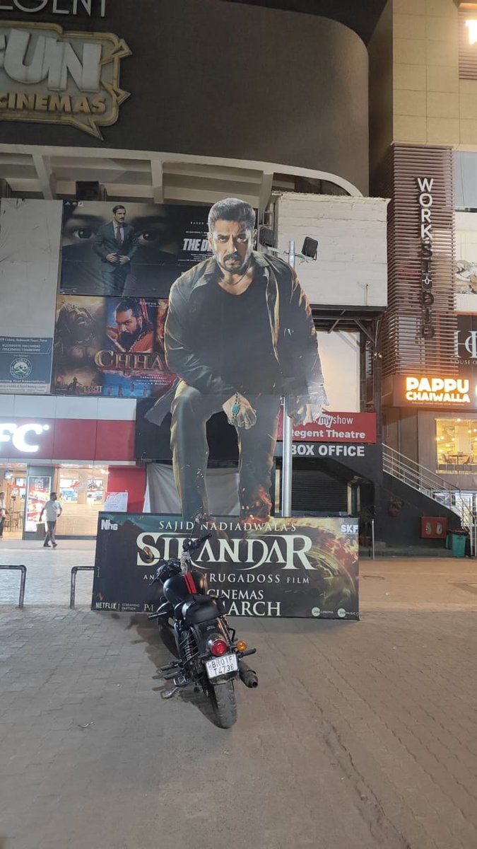SalmanicAadi's tweet photo. Aaj Patna Main Cutout Lag Gyi Hai
🔥🔥
SikandarAdvanceBooking

#Sikandar 
#Bihar https://t.co/7K3uED0asW