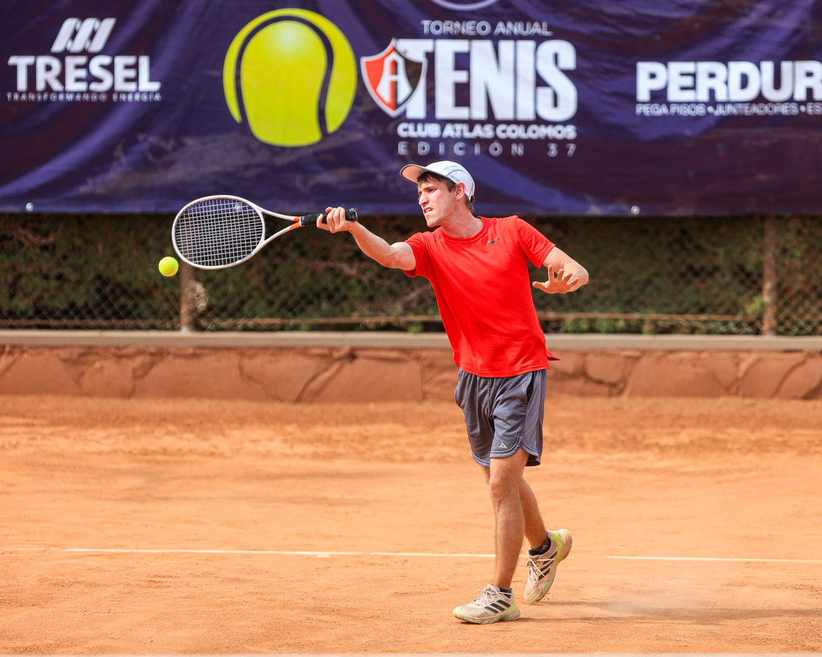 clubatlasmx's tweet photo. 🎾 Es la edición 37 del Torneo Anual de Tenis presentado por #Gencell en Club Atlas Colomos y la competencia ya se vive en las canchas del Club.
¡Vive lo mejor del tenis de Jalisco del 24 de marzo al 5 de abril! 
@Electrolit @RedColaMx @PerduraMx https://t.co/CLCKslGIOj