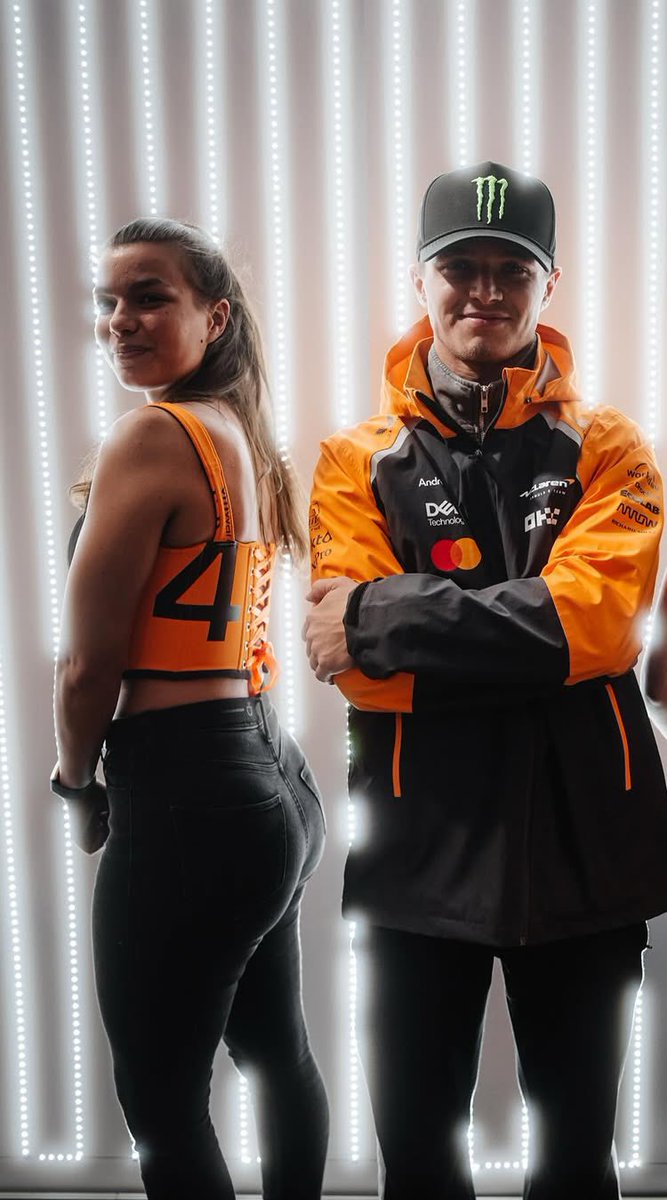 ln4norris's tweet photo. awe lando and flo with her custom LN4 corset❤️ https://t.co/OZIeyC5Xe8