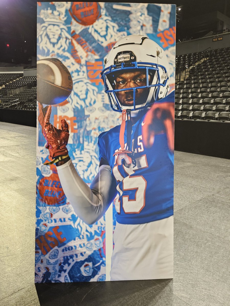 KyleNeddenriep's tweet photo. Touching tribute to Mason Alexander today at Fishers Event Center. Pitt coach Pat Narduzzi among speakers https://t.co/FPoHKDLJbz