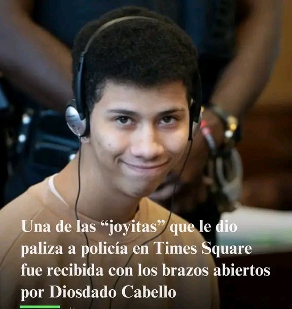 Como nos hubiera gustado que a este Malandro hijo de Put@ lo hubiesen enviado a la CECOT en El Salvador, le raparan la cabeza y le dieran unos buenos coñazos, para que se le quitará esa carita burlona de MMGV.

Ahora éste animal seguro le joderá la vida a algún inocente en 🇻🇪.