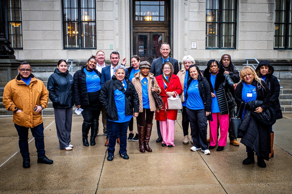 Novolex (@novolex) on Twitter photo Yesterday members of Novolex Duro in the Elizabeth, NJ facility traveled to Trenton to testify before the Senate Commerce committee in support of policies that support manufacturing jobs in New Jersey and allow for sustainable paper bags made with post-consumer recycled content. Yesterday members of Novolex Duro in the Elizabeth, NJ facility traveled to Trenton to testify before the Senate Commerce committee in support of policies that support manufacturing jobs in New Jersey and allow for sustainable paper bags made with post-consumer recycled content.