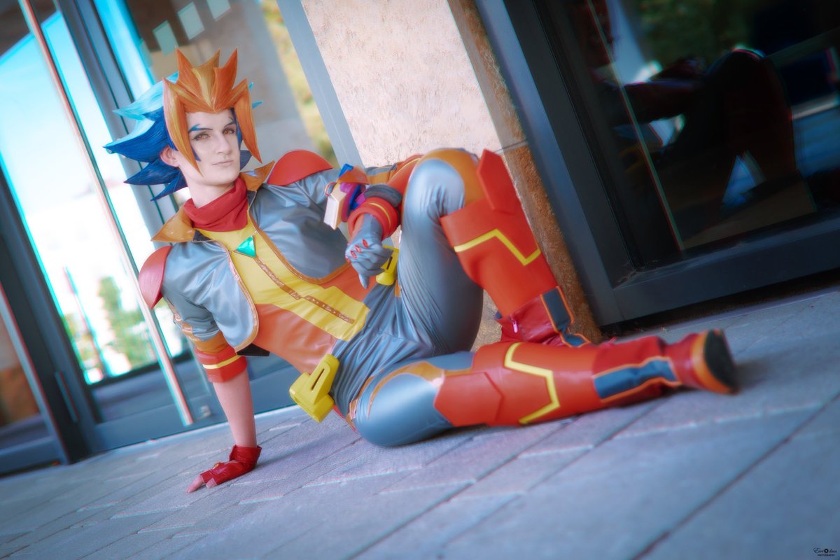 Wheelerin_94's tweet photo. "Relaxing in Link VRAINS" β€οΈβπ₯
πΈ & π: @eirikun88 π€©
#yugioh #vrains #yugiohvrains #ιζ―η #ιζ―ηVRAINS #soulburner #η©ζε° #γ½γ¦γ«γγΌγγΌ #takeruhomura #theodorehamilton #cosplay #yugiohcosplay #vrainscosplay #yugiohtcg https://t.co/73GG5qxm2B