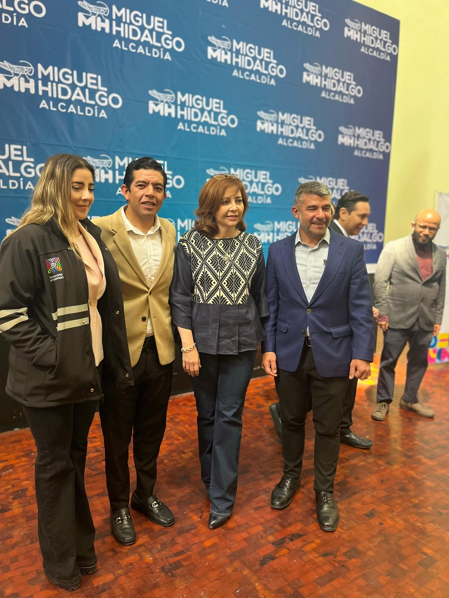 gabysalido's tweet photo. 🚶‍♀️🚲🚦 Hoy instalamos el Consejo Asesor de Movilidad en Miguel Hidalgo, un espacio para fortalecer la seguridad y el disfrute de quienes compartimos el espacio público.

Presentamos los avances del último trimestre y reafirmamos nuestro compromiso con una movilidad activa. 🚲🚶🏼‍♀️ https://t.co/YoJhsyPUGE
