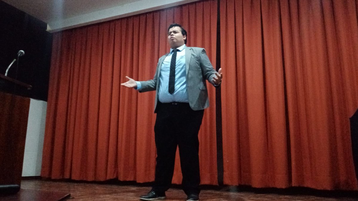 luislunaleon's tweet photo. Cuando hay preparación, compromiso y el no descansar en los múltiples ensayos, siempre se alcanzarán las metas.Muchas felicidades  Constancio Robles y  Salim Saka por el primer y segundo lugar en el Concurso Universitario de Oratoria celebrado recientemente. Que sigan los éxitos. https://t.co/MEf783aTLw