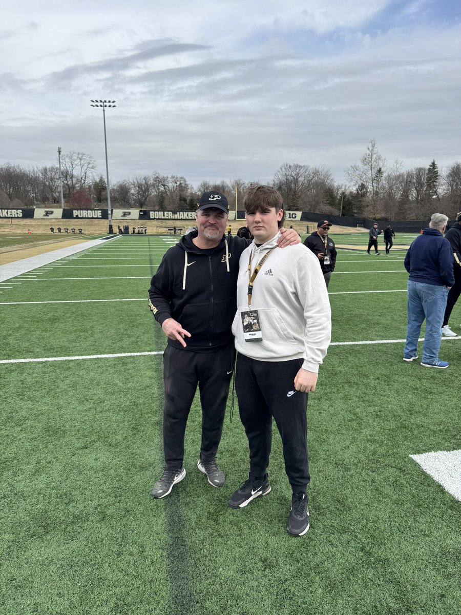 declan_gill74's tweet image. Had a great time @BoilerFootball Thankyou for the great experience!
@Nrenna @VanceVice @OLMafia @EDGYTIM @OLMafia @LemmingReport @scottybscout @OJW_Scouting