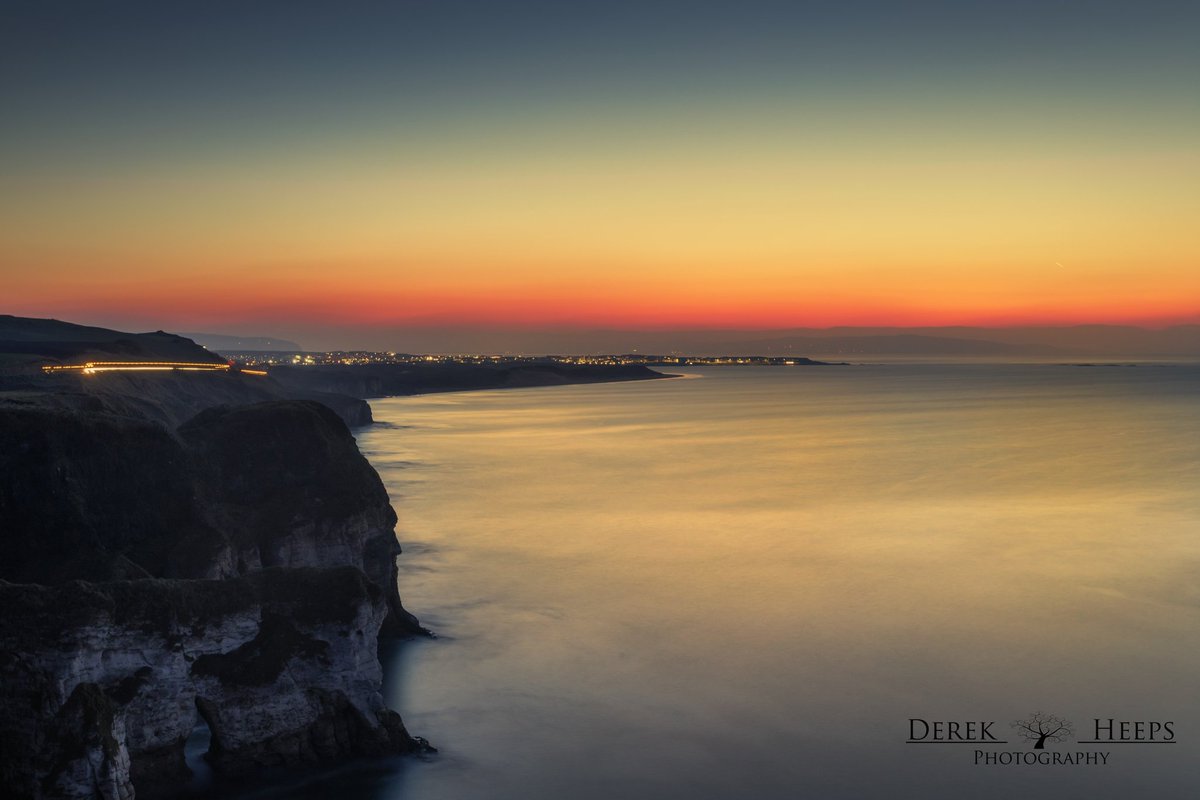 Derek Heeps Photo (@derekheeps) on Twitter photo Portrush afterglow
The sun had set and I had packed my stuff away. I went back to the car and started looking through my shots to see what they were like and after 15 minutes happened to look in the rear view mirror and seen this!
<a href="/barrabest/">Barra Best</a> <a href="/WeatherCee/">Cecilia Daly</a> <a href="/angie_weather/">angie phillips</a> Portrush afterglow
The sun had set and I had packed my stuff away. I went back to the car and started looking through my shots to see what they were like and after 15 minutes happened to look in the rear view mirror and seen this!
<a href="/barrabest/">Barra Best</a> <a href="/WeatherCee/">Cecilia Daly</a> <a href="/angie_weather/">angie phillips</a>