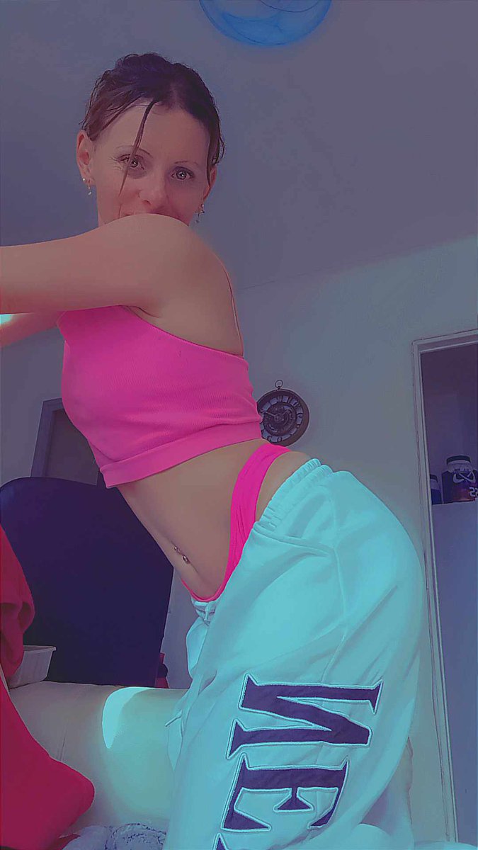 melimelo_fun69's tweet photo. 💥Merci pour le show mes loulous 😘 a très vite 🥰
#cam4 #stripchat #girl #chatte @Cam4_FR @Cam4 @stripchat https://t.co/4IcPo45Naj